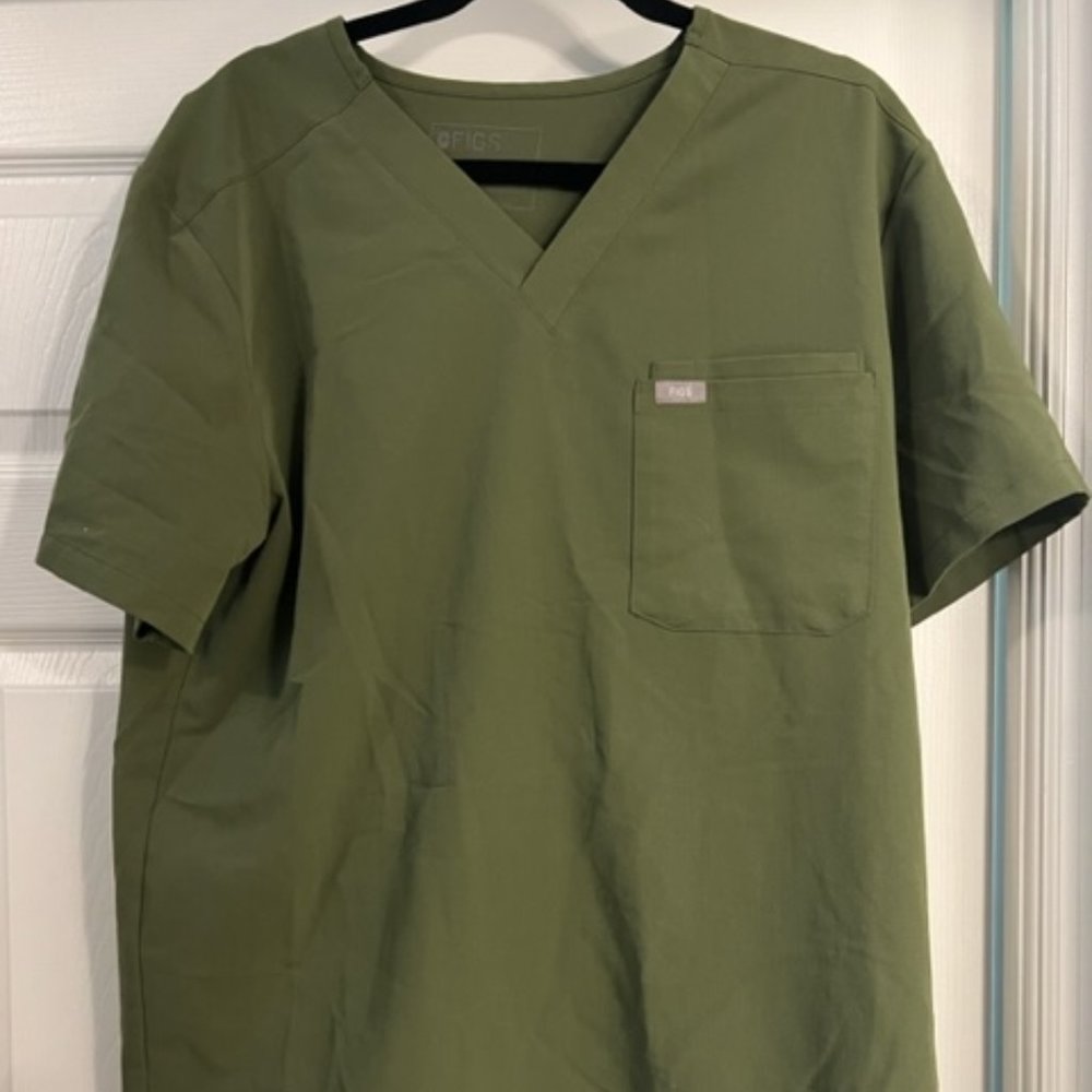 LIKE NEW OLIVE GREEN ZAMORA FIGS SET